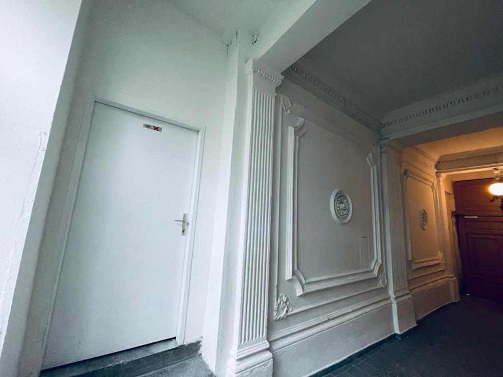 Titanic 2 Apartment Виена Екстериор снимка