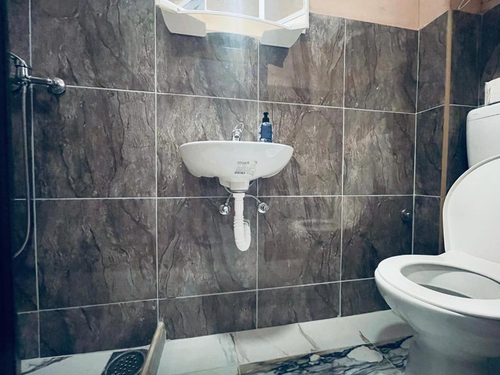Titanic 2 Apartment Виена Екстериор снимка